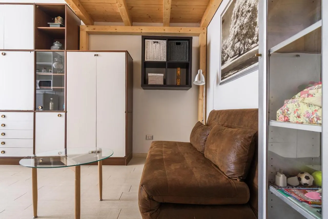 Charming Nest In The Heart Of Milano-Isola Διαμέρισμα Ιταλία